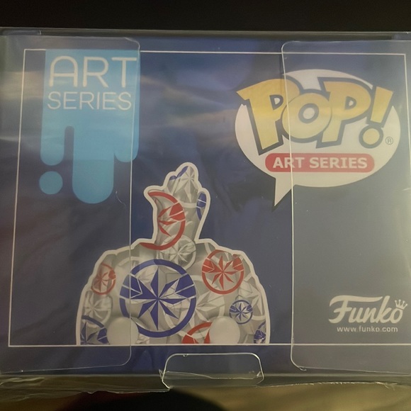 Captain marvel - Picture 6 of 6